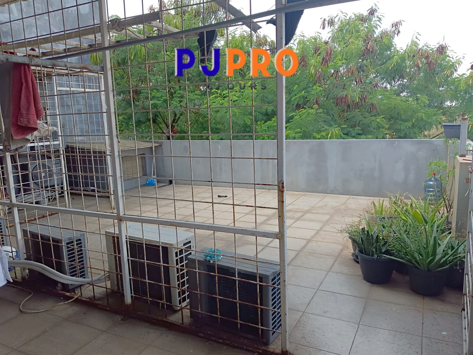 Dijual Ruko Murah dengan 20 Kamar Kosan di Mega Boulevard Bekasi