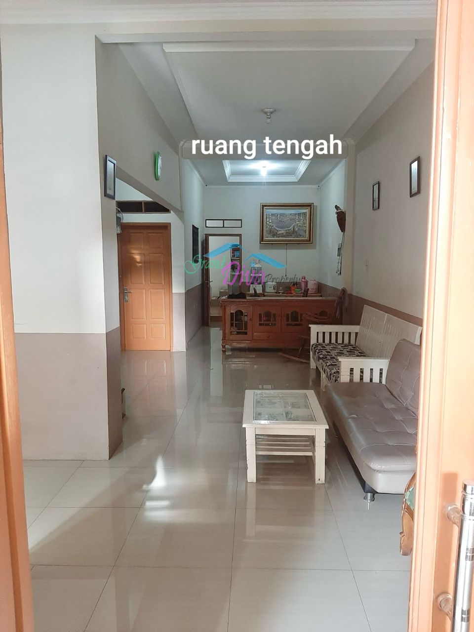 Dijual Rumah dengan 4 Kamar Tidur di Perum Pondok Mitra Lestari