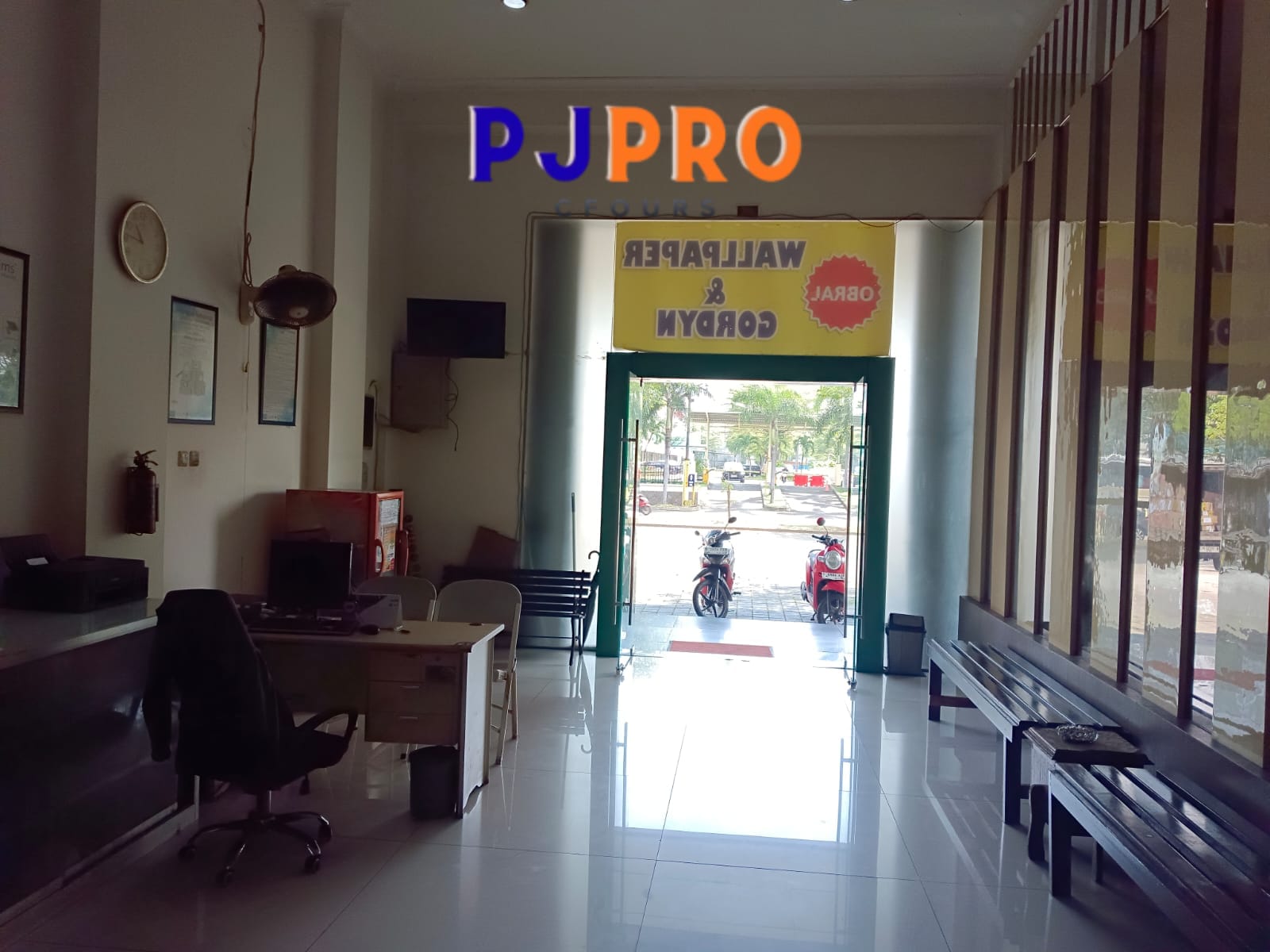 Dijual Ruko Murah dengan 20 Kamar Kosan di Mega Boulevard Bekasi