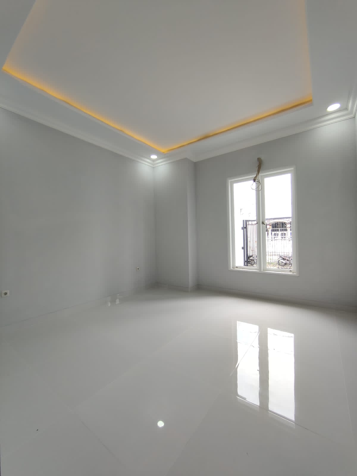 Jual Rumah Baru Komplek di Pondok Bambu, Duren Sawit, JakTim