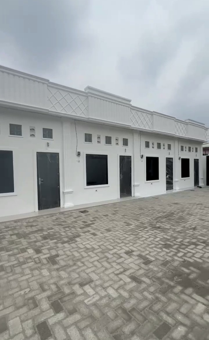 Komplek Pahlawan Hometown jual rumah siap huni jln Lumumba Medan