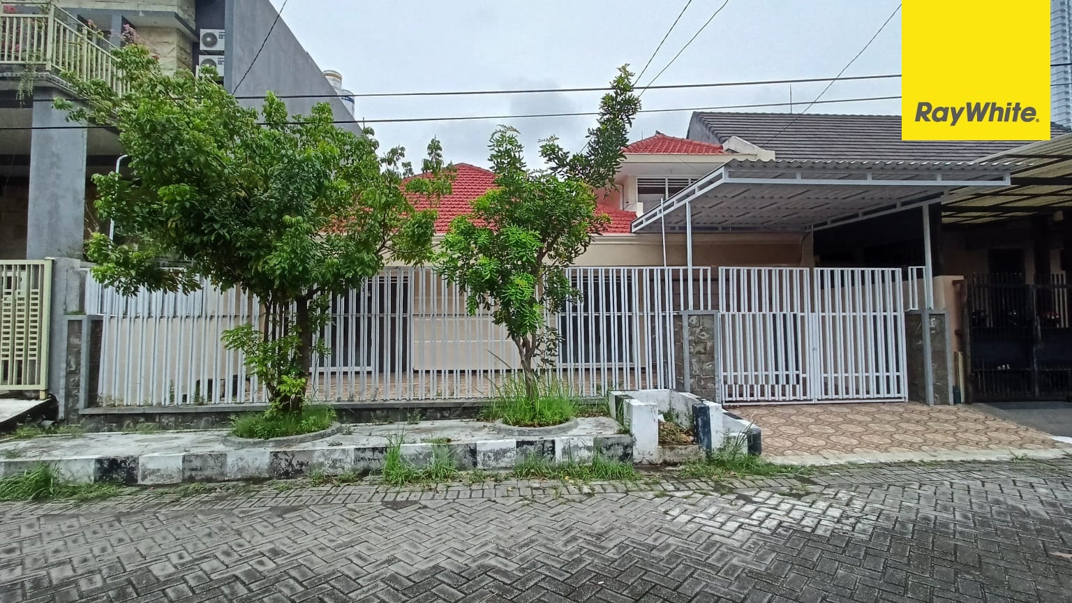 Rumah 2 lantai Disewakan di Jemur Andayani Surabaya