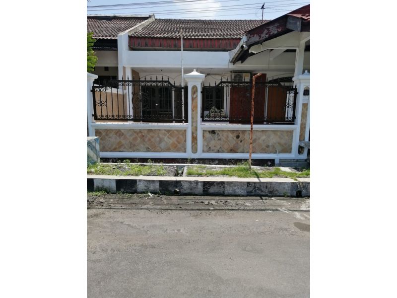 Dijual Rumah 1 Lantai Strategis di Surabaya Barat PR1824