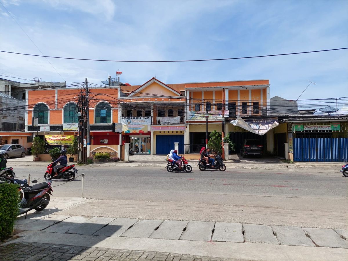 Dijual Tempat Usaha Yang Produktif dan Strategis di Depok PR1909