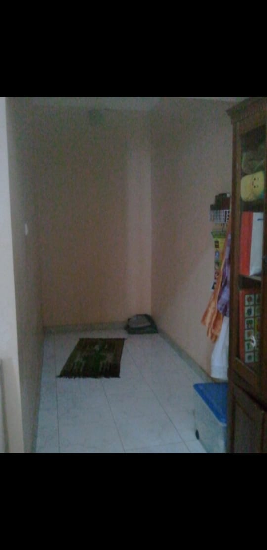 Dijual Rumah Bangunan 2 Lantai di Jl. Medayu Selatan, Surabaya