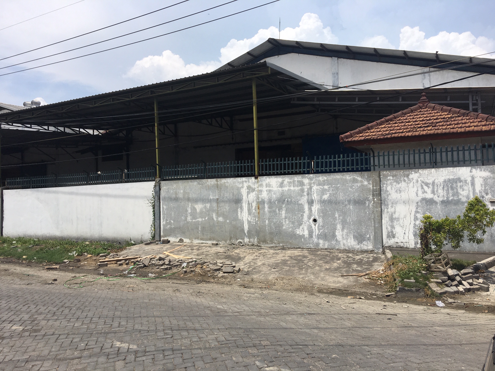gudang dijual suri mulia margomulyo surabaya