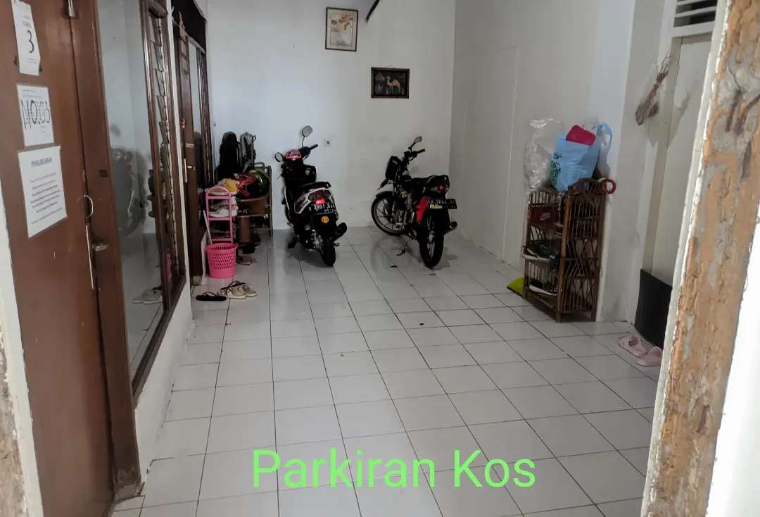 Rumah Cocok Untuk Kantor, Pinggir Jalan Otista Raya