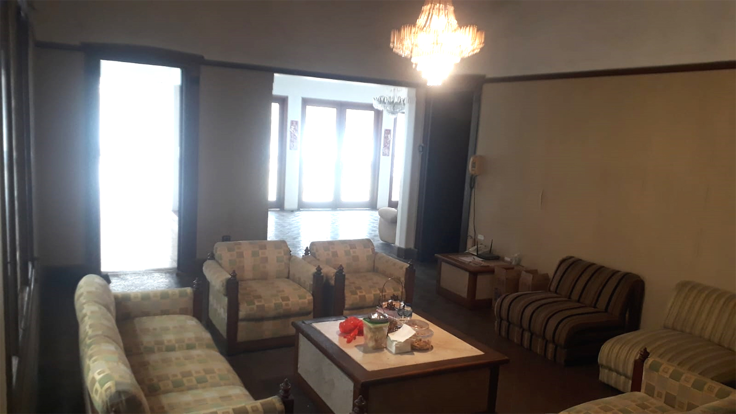 RUMAH KOLONIAL BELANDA TERAWAT DI JL. SURYAKENCANA DAGO BANDUNG