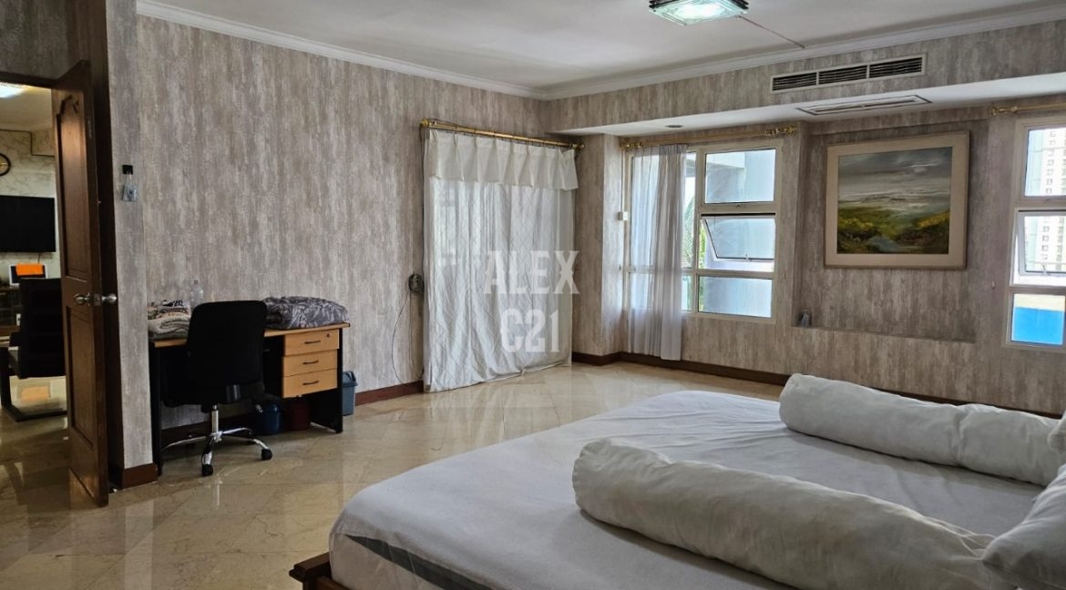 Dijual B U Apartemen Grand Tropic Tomang Grogol Petamburan Jakar