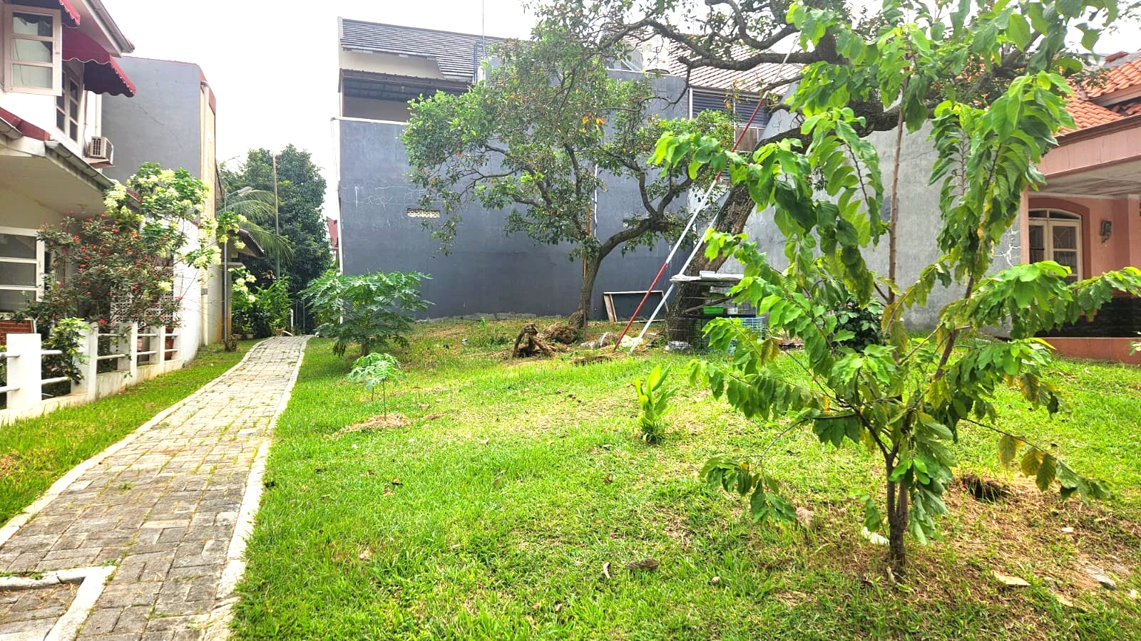 Dijual Kavling semi Hook di Kota Wisata, Cibubur