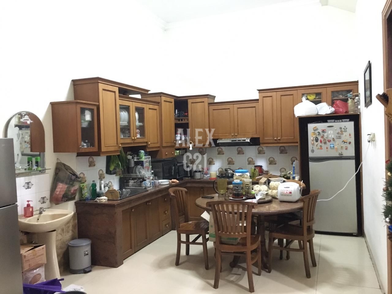 Dijual rumah di taman Palem Lestari, Cengkareng Barat, Jakbar