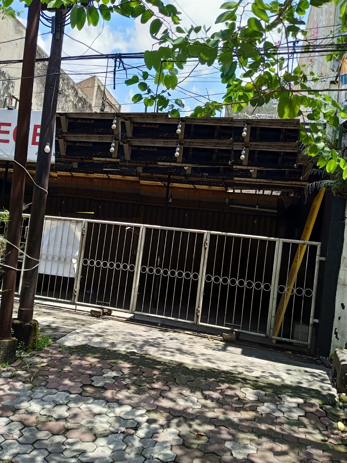 ruko disewakan raya manyar surabaya