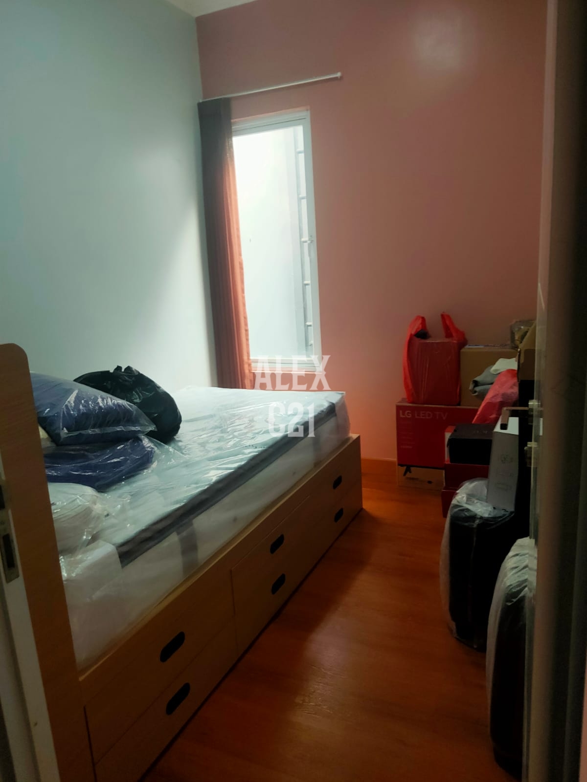 dijual Rumah townhouse 2 Lantai di Rawa Buaya Cengkareng Jakbar