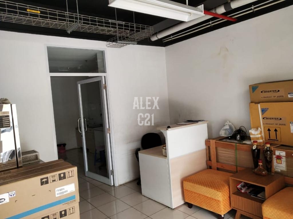 ruko Belmont Residences jl.lapangan bola, meruya ilir, jak bar