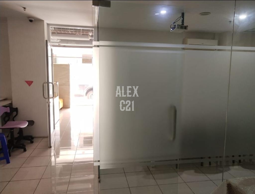 ruko Belmont Residences jl.lapangan bola, meruya ilir, jak bar