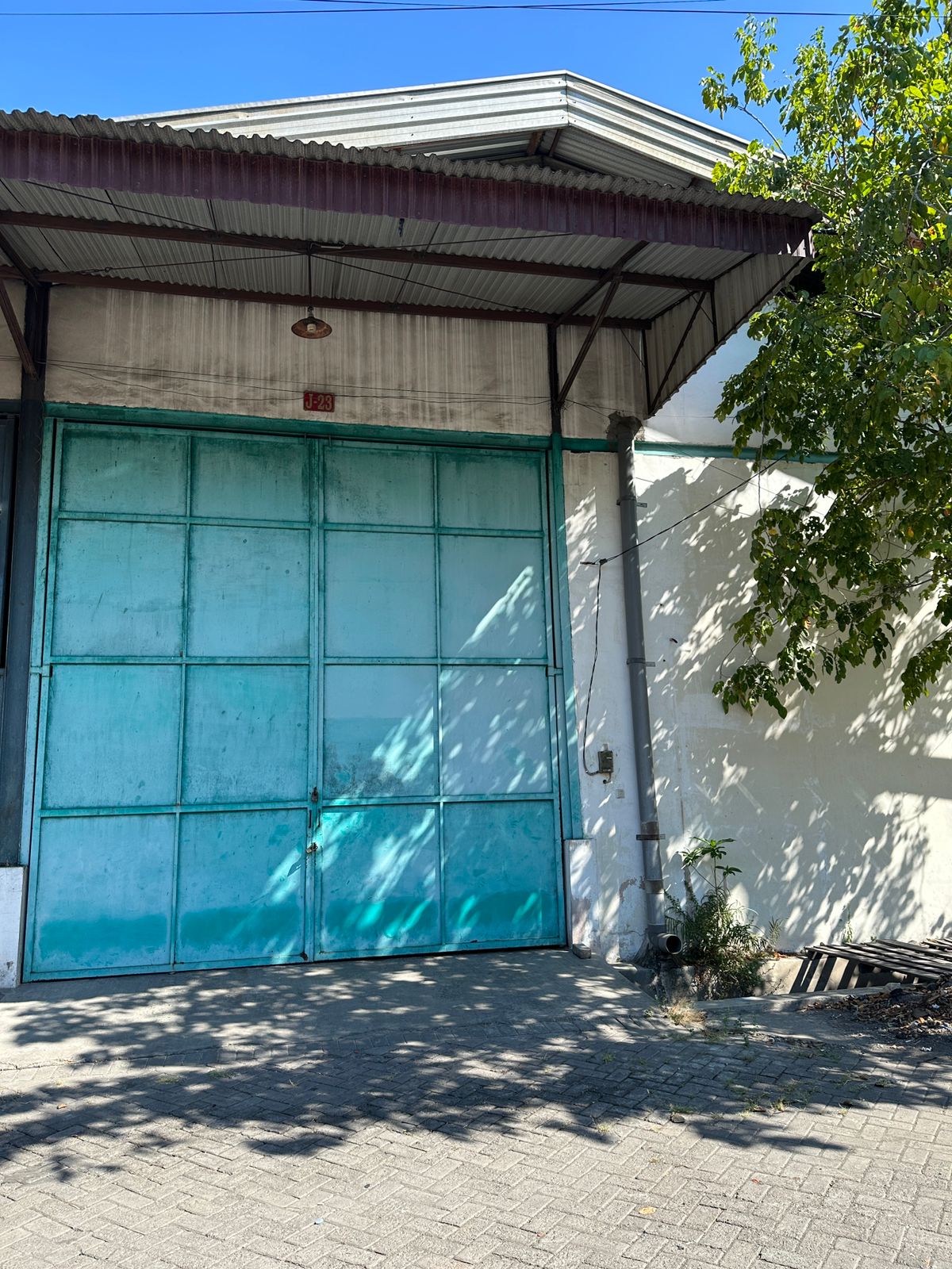 gudang disewakan mutiara margomulyo indah surabaya