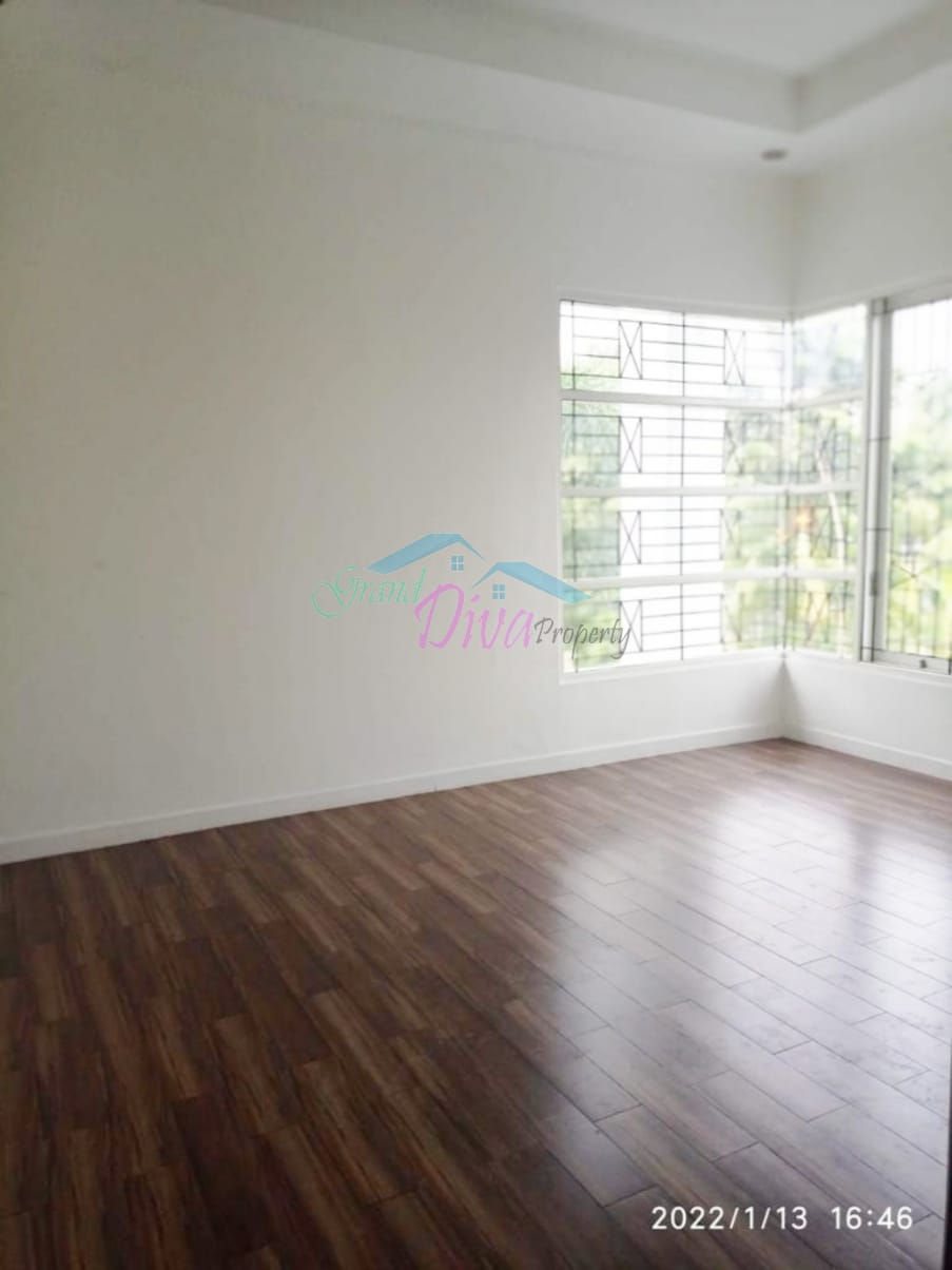 RUMAH DI VILLA GALAXY BEKASI SELATAN
