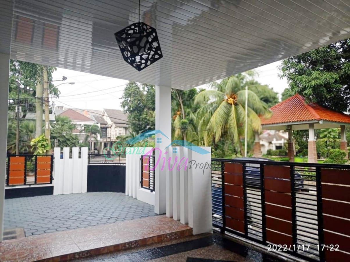 RUMAH DI VILLA GALAXY BEKASI SELATAN