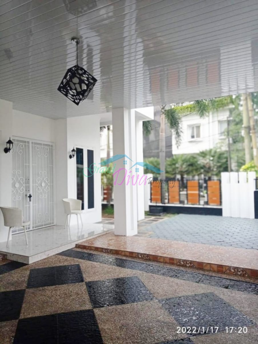RUMAH DI VILLA GALAXY BEKASI SELATAN