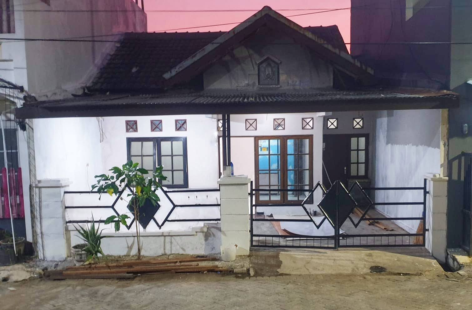 Rumah PURI LIDAH KULON INDAH, Surabaya