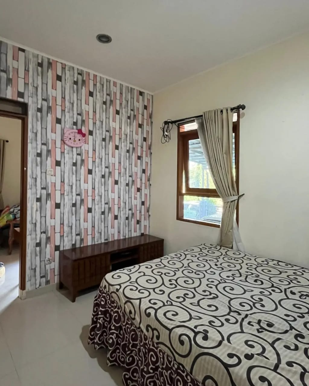 DIJUAL RUMAH NYAMAN DAN STRATEGIS