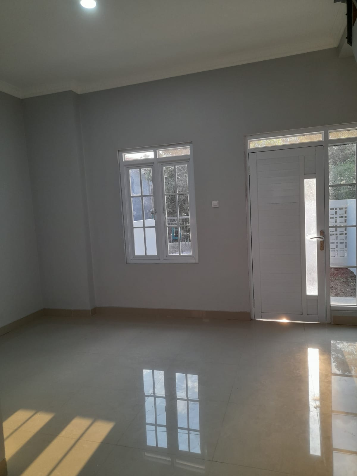 Rumah 2 lantai kokoh di Sindanglaya dekat Arcamanik Kota Bandung