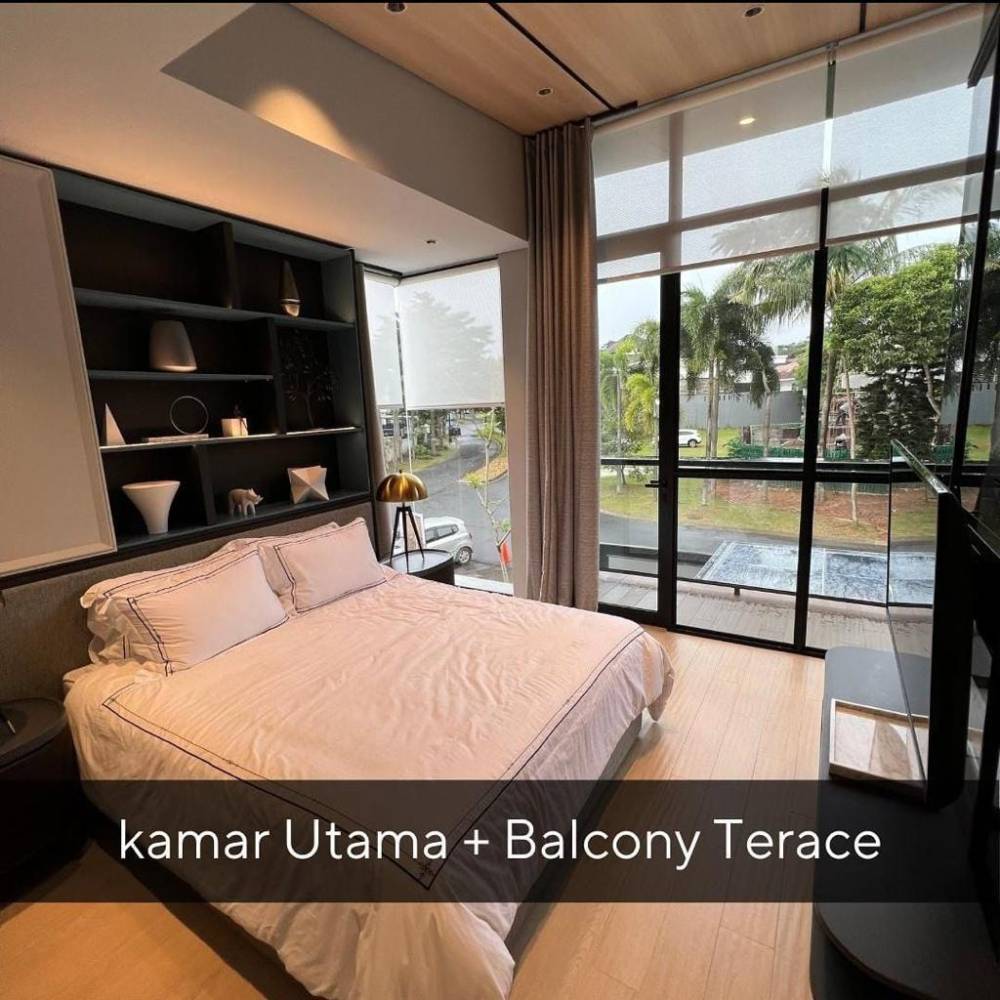 Rumah Mewah di The Colony at Waterfront Lippo Cikarang MP417