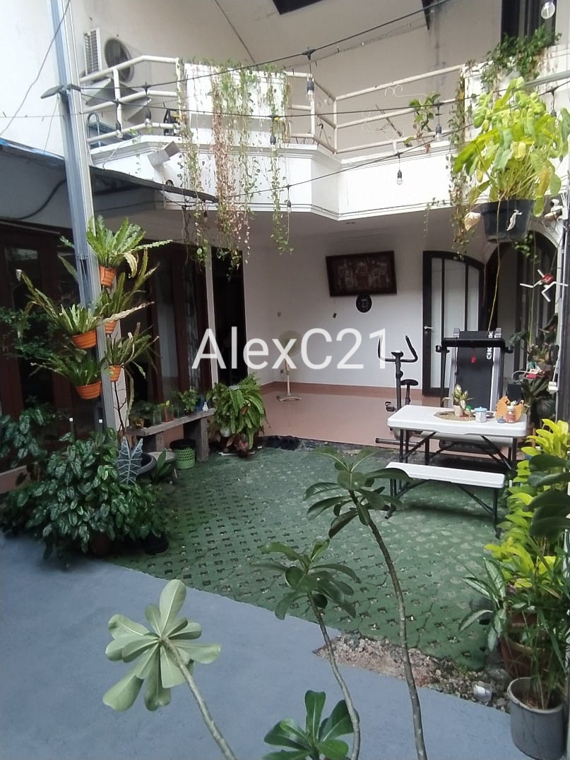 Di jual cepat rumah secondary non cluster/semi cluster di Jaksel