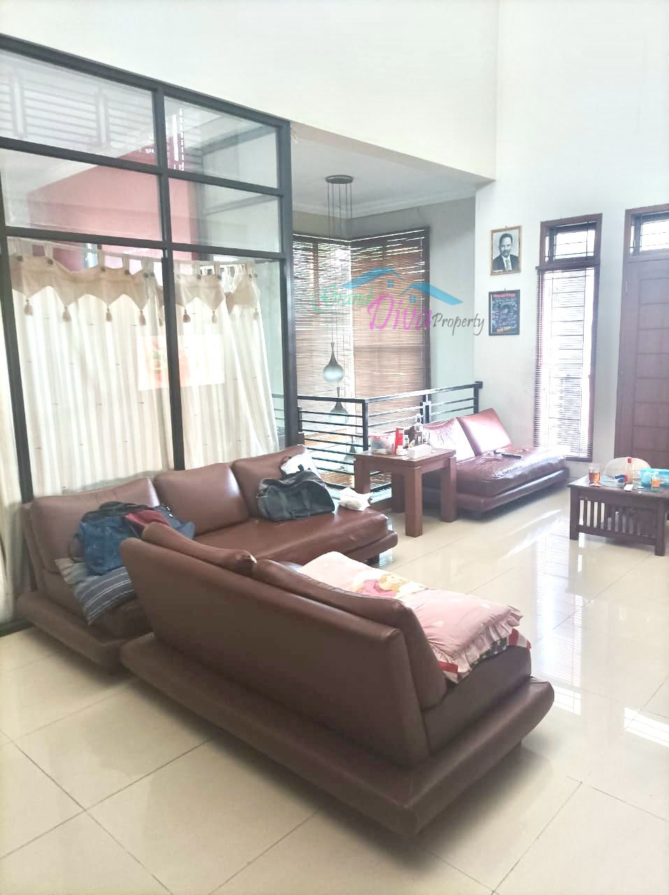 RUMAH DI VILLA JAKASETIA BEKASI SELATAN
