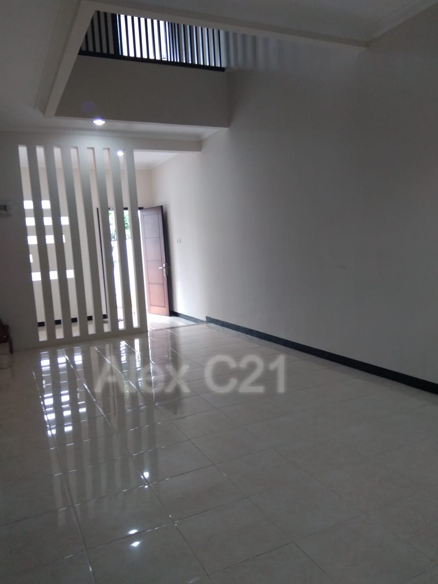 Disewakan Rumah Cantik di Bendungan Hilir, Tanah Abang, Jakarta