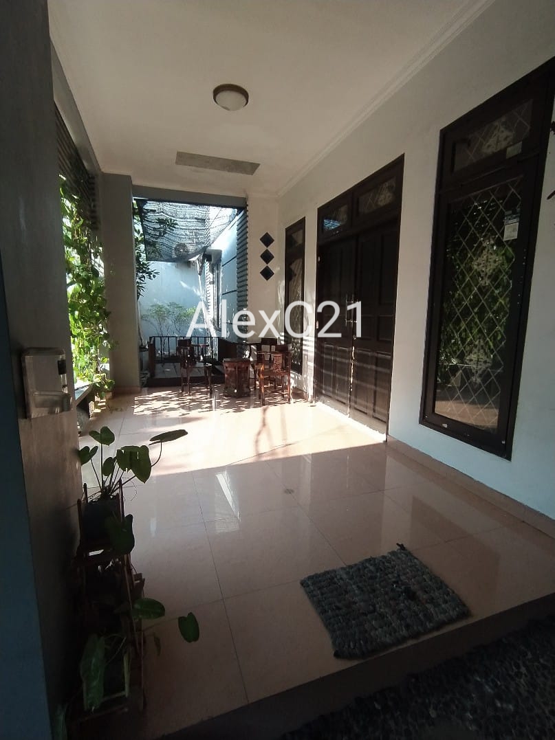 Di jual cepat rumah secondary non cluster/semi cluster di Jaksel