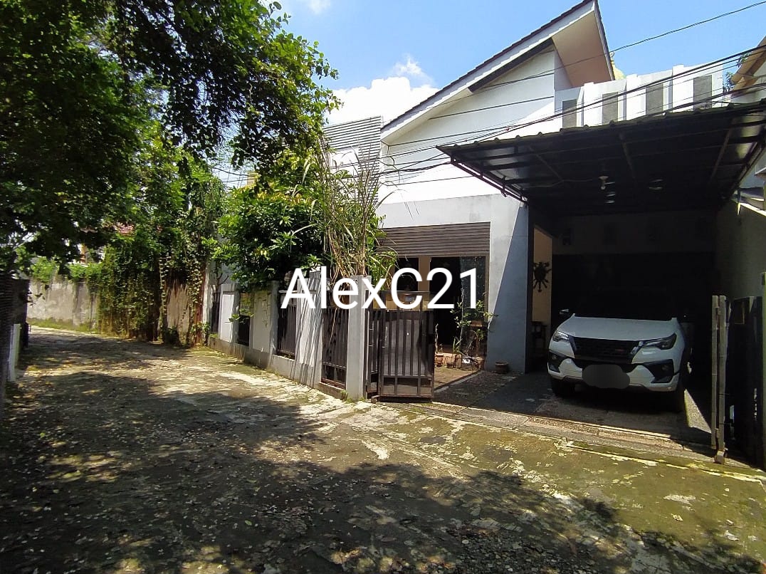 Di jual cepat rumah secondary non cluster/semi cluster di Jaksel