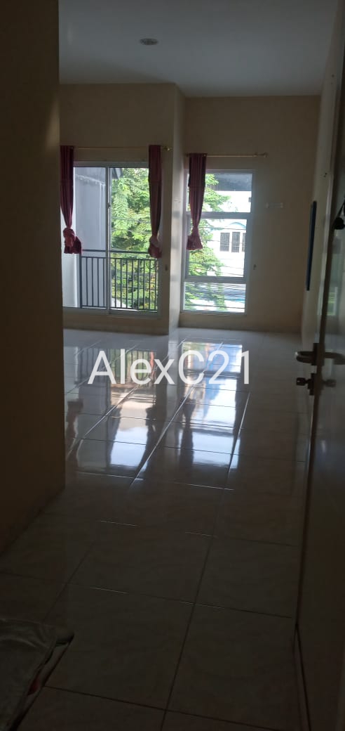 Dijual rumah + ruang usaha di Tomang, Grogol Petamburan, Jakarta