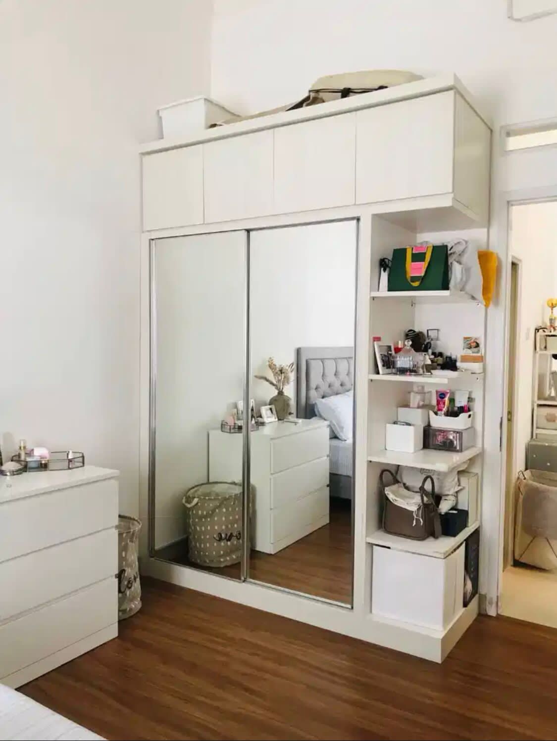 Jual rumah minimalis Bergaya Scandinavian di Mustika Jaya, Bks