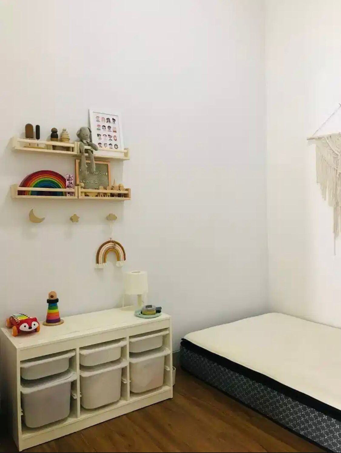 Jual rumah minimalis Bergaya Scandinavian di Mustika Jaya, Bks