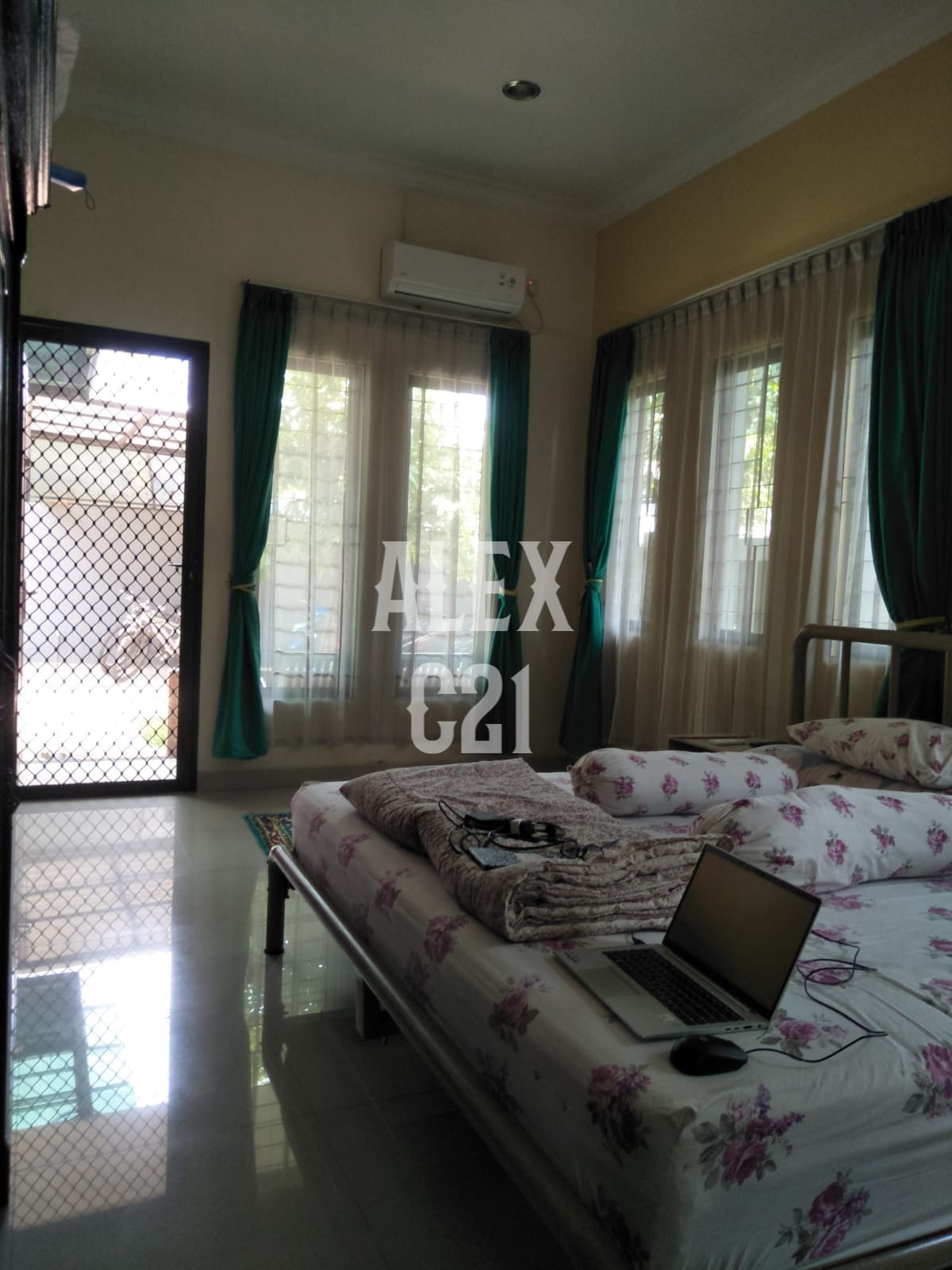 Dijual Rumah B U Kota Harapan Indah, Bekasi