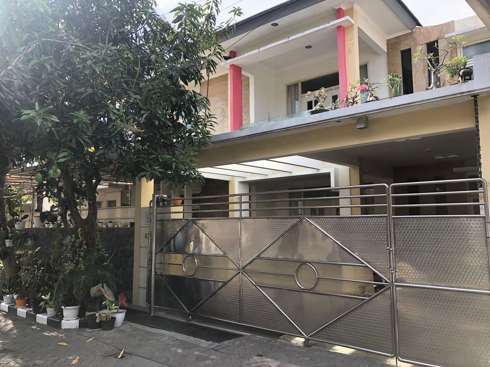 rumah dijual babatan pratama surabaya