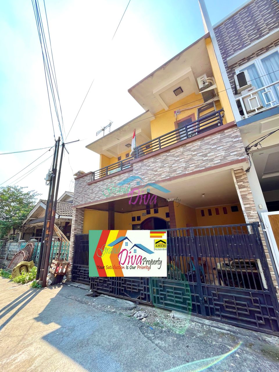 RUMAH DEKAT PASAR PAGI DI PONDOK PEKAYON INDAH