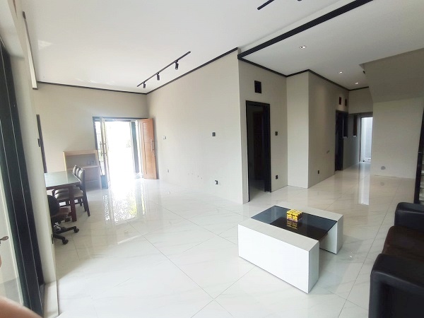 Rumah mewah Hook siap huni di perum Fasco Mansion Palagan sleman