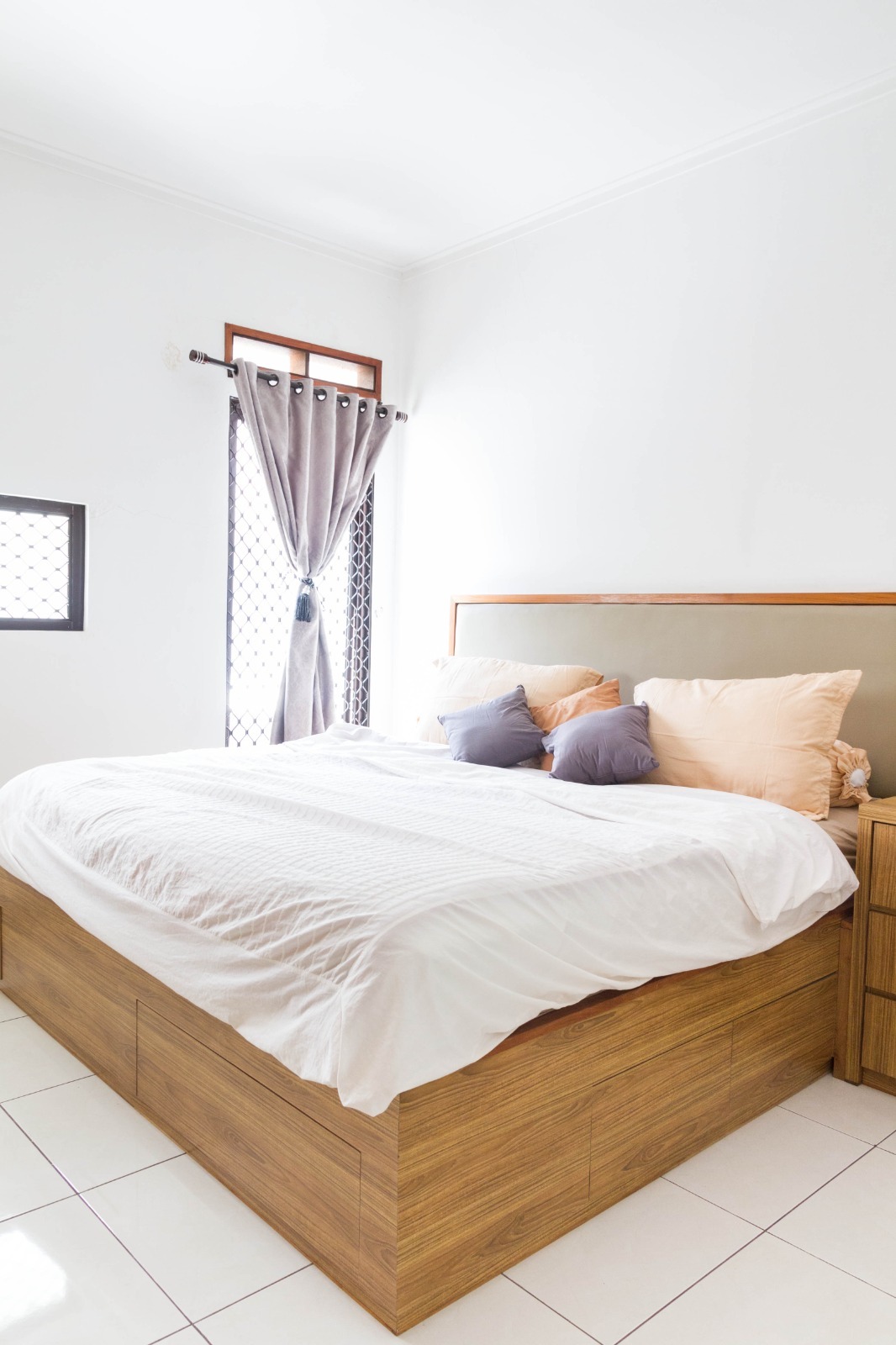 DIJUAL RUMAH MADRID PALEM SEMI LT91/110 SEMI FURNISHED