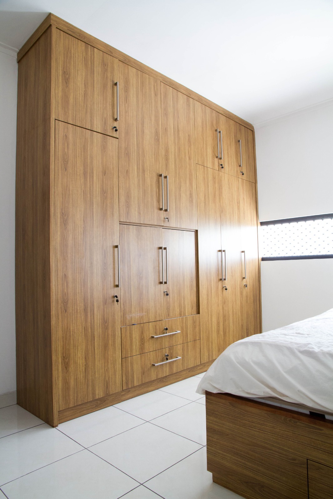 DIJUAL RUMAH MADRID PALEM SEMI LT91/110 SEMI FURNISHED