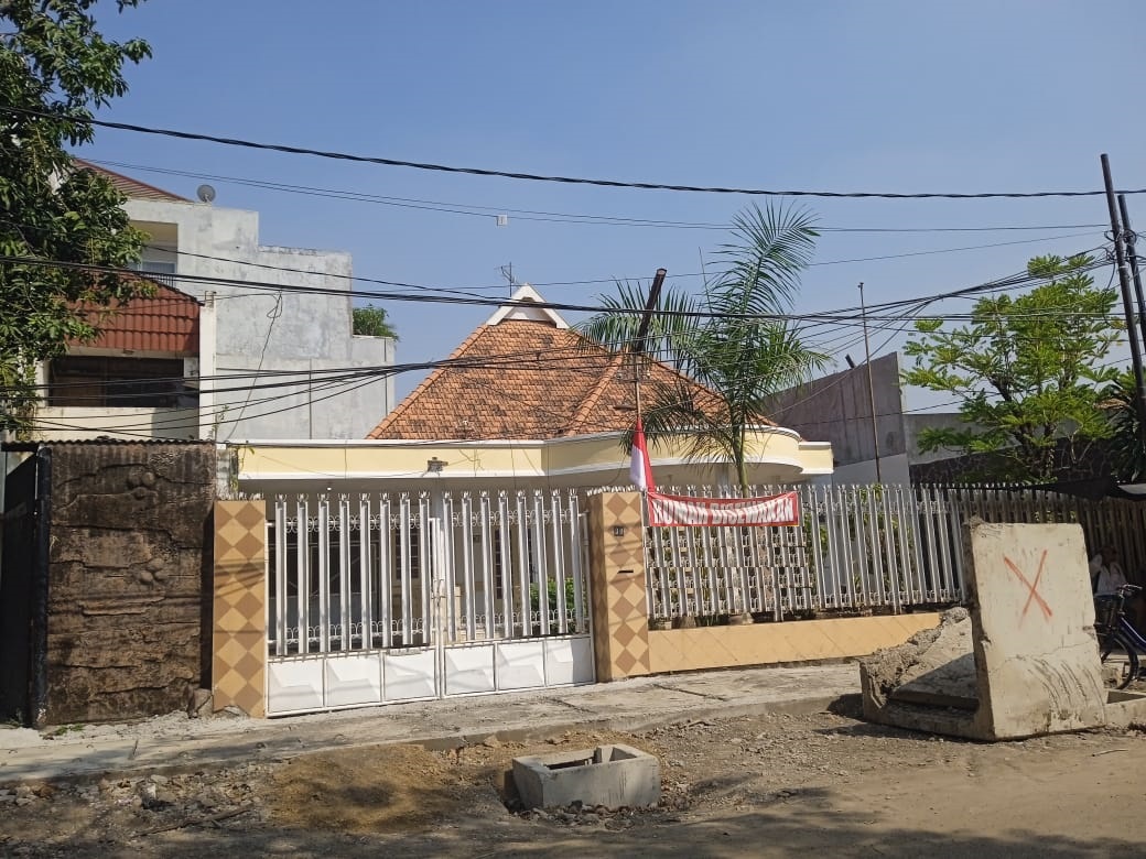 rumah disewakan jalan teuku umar tegalsari surabaya