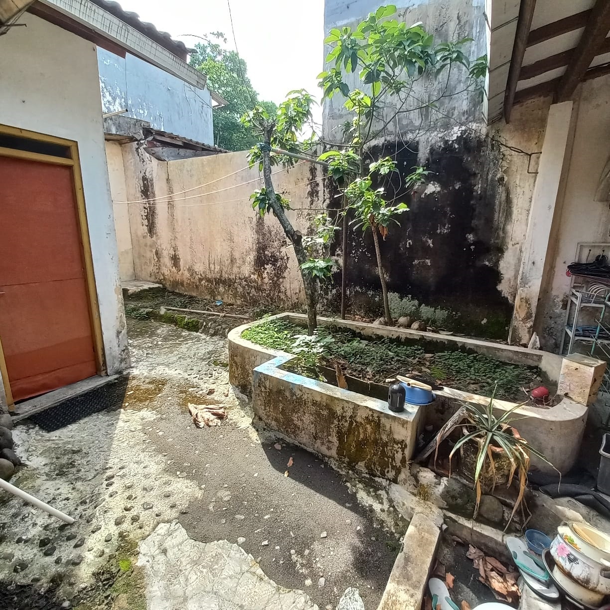 Tanah strategis bonus rumah di perum banteng permai sleman