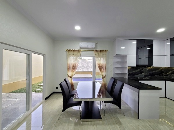 Villa mewah full furnish siap huni di purwomartani