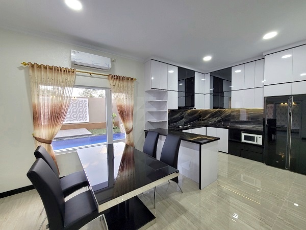 Villa mewah full furnish siap huni di purwomartani