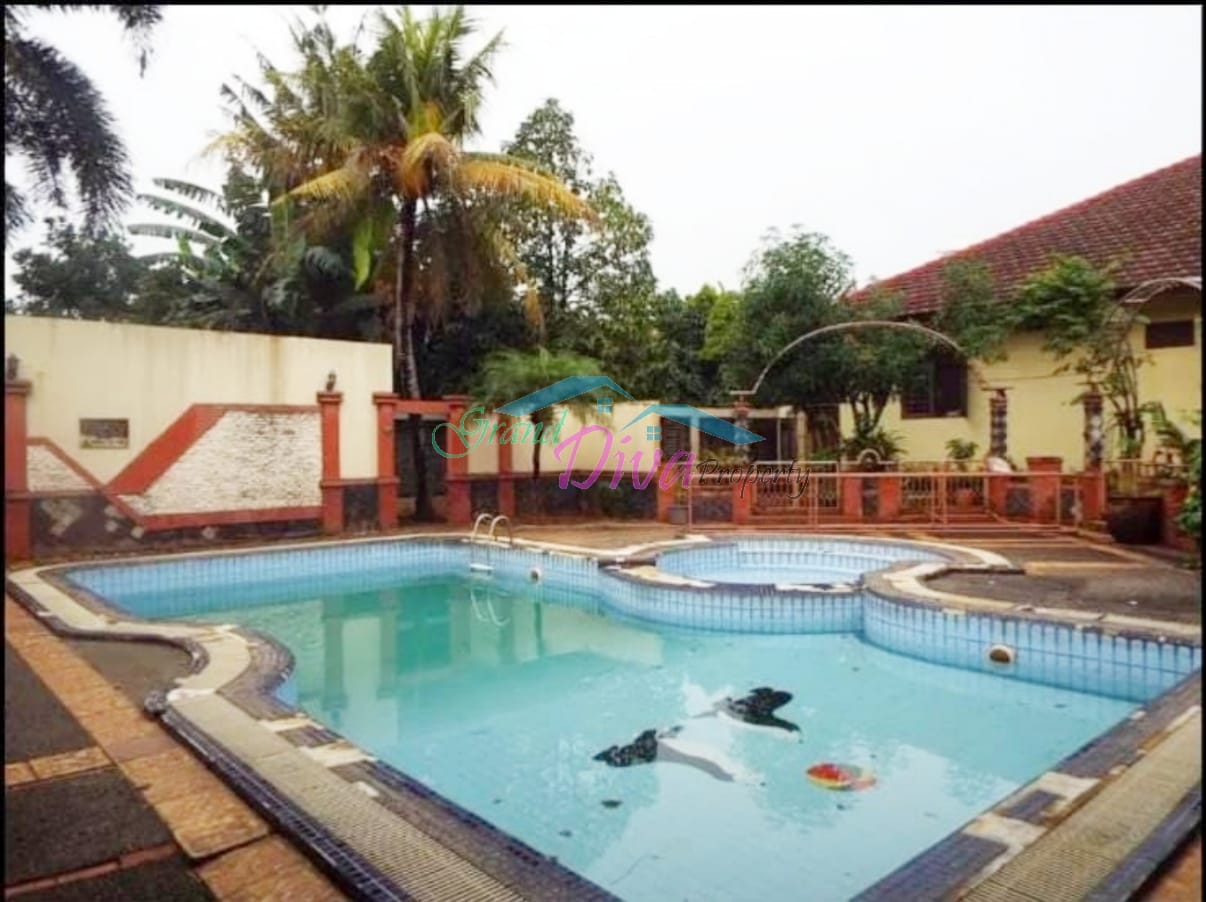 RUMAH DI JATIBENING BARU PONDOKGEDE