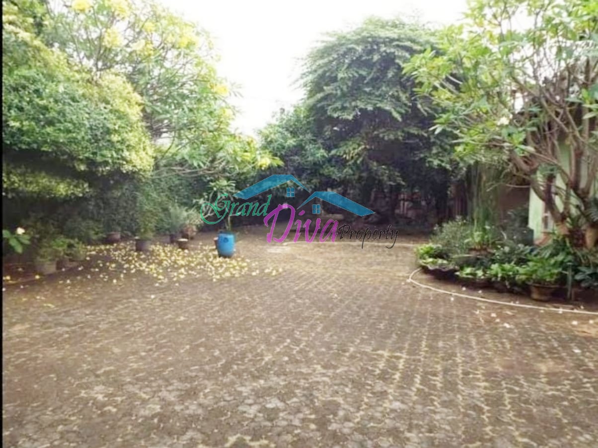 RUMAH DI JATIBENING BARU PONDOKGEDE