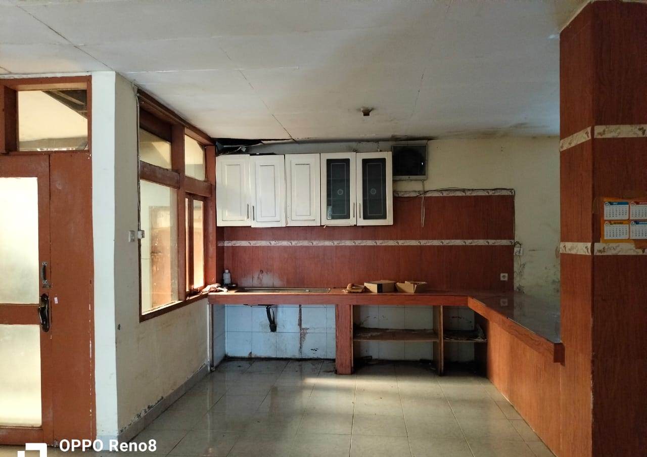 Rumah dijual cepat lokasi super strategis di Turangga Buahbatu