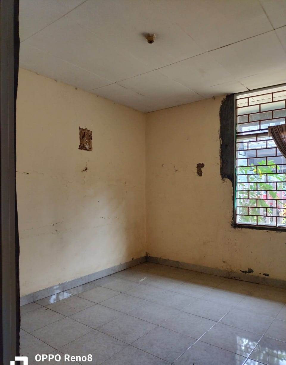 Rumah dijual cepat lokasi super strategis di Turangga Buahbatu