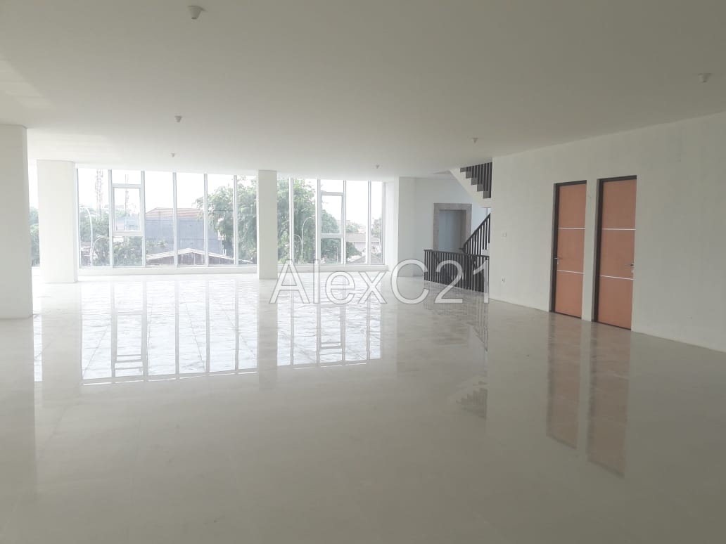 Dijual gedung baru di Matraman, Utan Kayu Selatan, Matraman